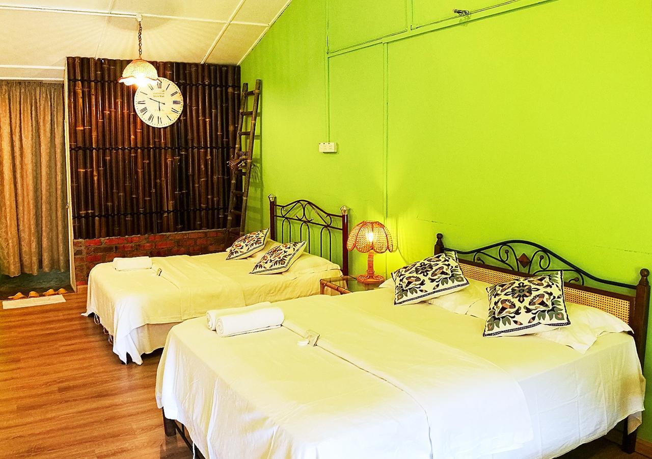 Ohana House @ 53 Kasturi Malacca Exterior photo